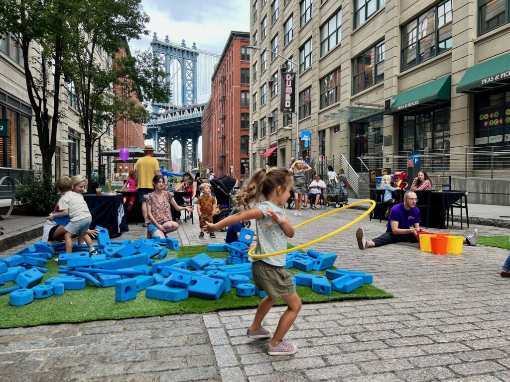 #NYC #Brooklyn #DUMBO #Dumbo #BrooklynBridge #Bridge #Washington #FamilyGames #2022 #Garden #Kids #Photography #Babies #COLOR #Games